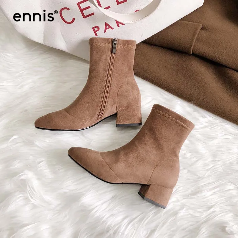 ENNIS/; Модные женские дизайнерские ботинки; женские ботильоны из флока; обувь на среднем каблуке; Цвет черный, хаки, коричневый; сезон осень-зима; Новинка; A8200