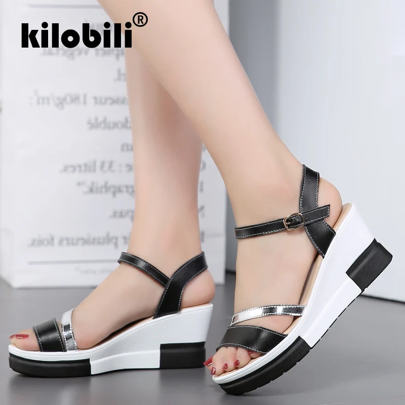 Kilobili/2019 г. женские босоножки модные кожаные на танкетке с Т образным ремешком