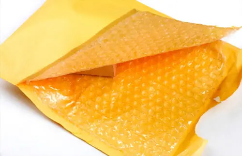 

1pcs Yellow Film Bubble Envelope Courier Bags Waterproof Packaging Mailing Bags 160*220MM