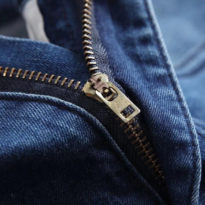 2019 лето и осень Новый Модный уличный стиль мужской тренд тонкие рваные джинсы |