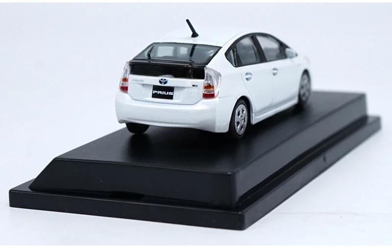 1:43 TOYOTA PRIUS литая под давлением модель автомобиля Коллекция Металл для детей подарки на день рождения оригинальная коробка