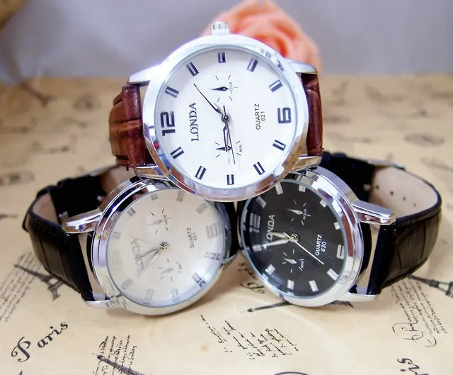 

Hot Sales Fashion Pu Leather Watches Men Sports Clock Analog Quartz Wrist Watches Relogio Masculino londa-9