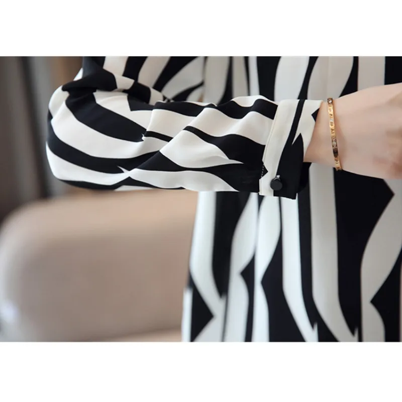 hanyiren Women Long Sleeve Casual Stripe Shirt Office Lady Stand Collar Elegant OL Chiffon Top 2019 New Spring Autumn Blouse |