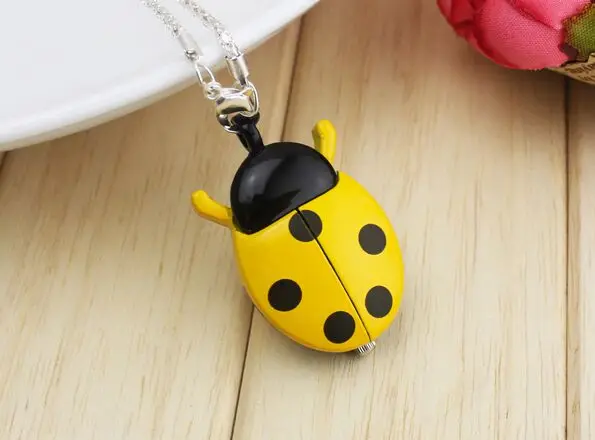 1 шт различных цветов ожерелье с божьей коровкой кварцевые карманные часы |