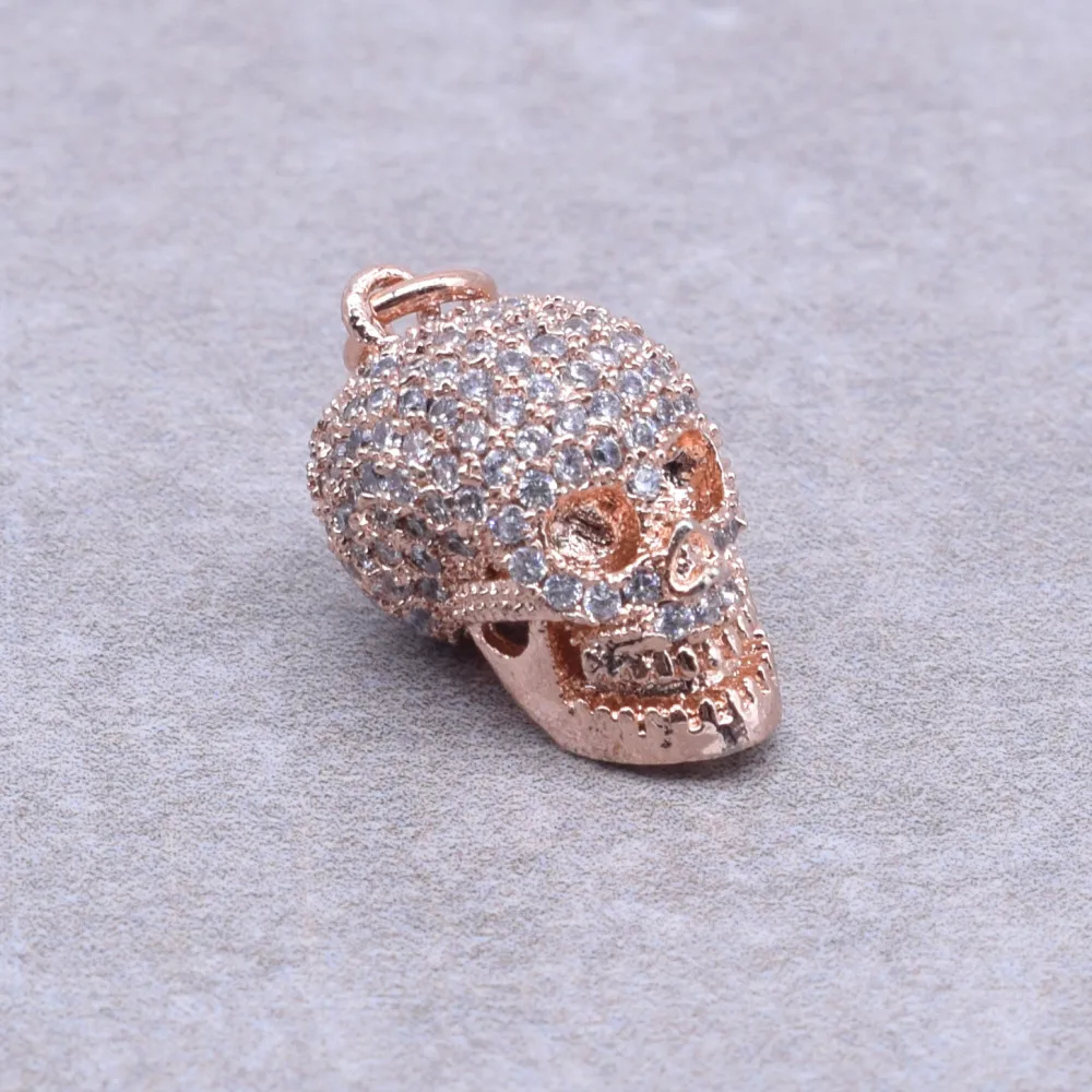 Модный шарм с черепом инкрустированный медным цирконием подходит для