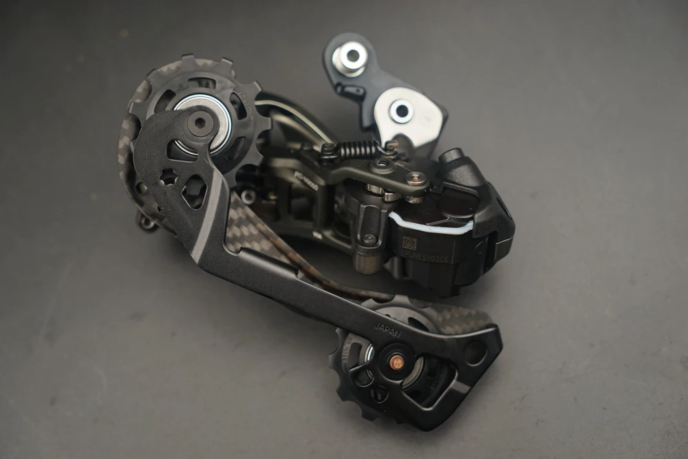 Shimano XTR Di2 RD-M9050-SGS Shadow RD+ задний переключатель длинной 11 скоростей