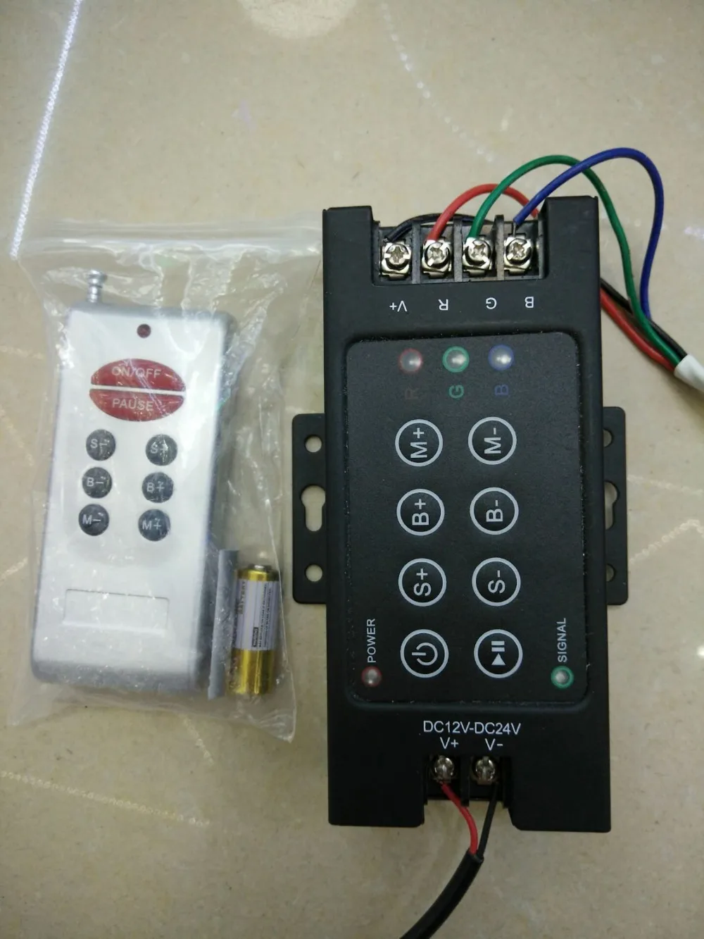 

3*10A DC5-24V Wireless Remote Control,8Key RF controller LED RGB Controller for 5050 3528 RGB LED Strip Exposed Light Module