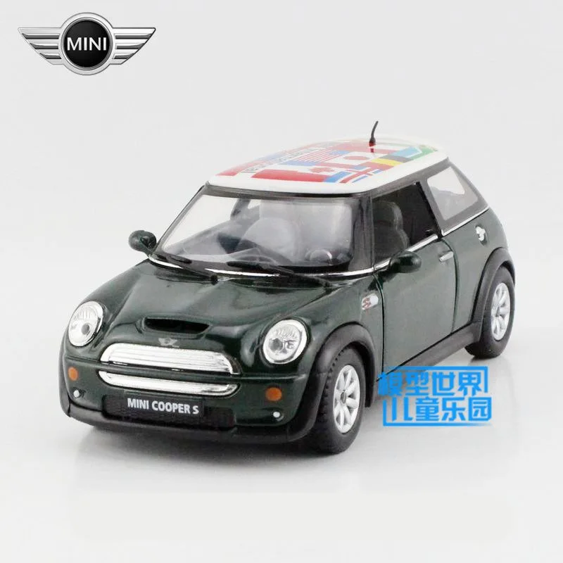 Зеленый /KiNSMART игрушка/литья под давлением модель/1:28 весы/Mini Cooper S Международный/отступить автомобиль/Набор для обучения/подарок/малыш - Цвет: Зеленый