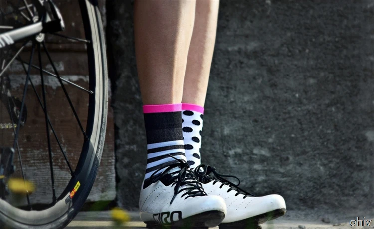DH Sports Cycling Socks Racing Sports Socks Professional Brand Breathable Protect Feet Road Bicycle Socks Racing Bike Men Women