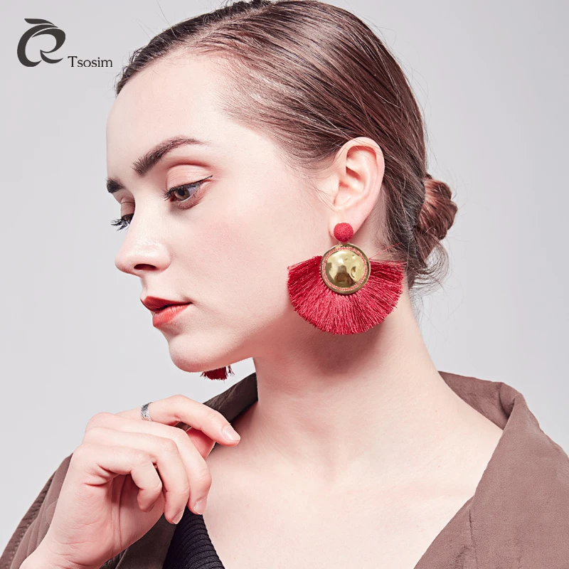 

2018 fashion tassles earrings for woman in post earrings high quality ear gold shiny Plated large punk Earrings party wholesale