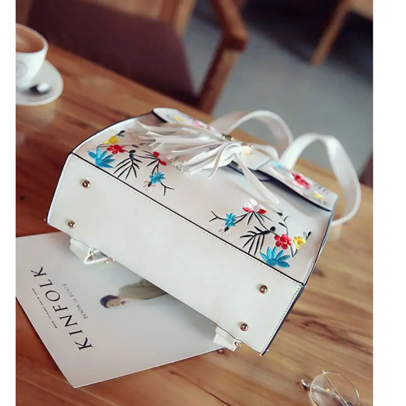 High Quality PU Embroidery Backpack School Bags For Teenagers Casual Black Trave Women Mochila Sac A Dos Femme LL1 | Багаж и сумки