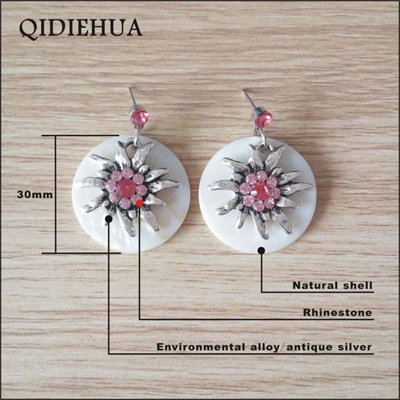 

QIDIEHUA Fashion Alloy Flowers Rhinestone Crystal Drop Earrings For Women Natural Round Shell Dangle Earrings Jewelry Wholesale
