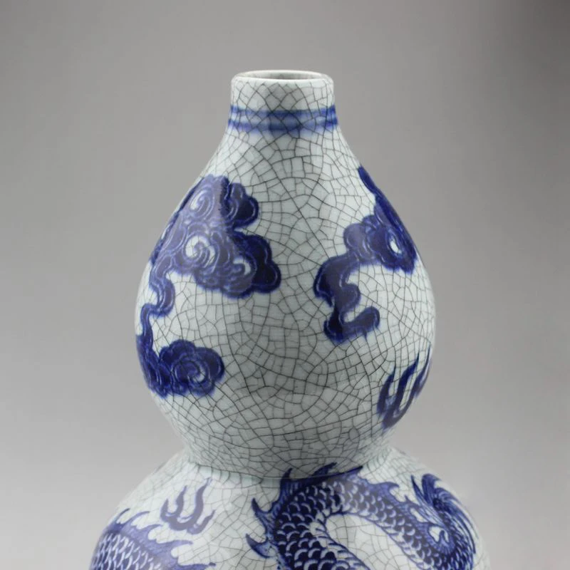 Изысканная Китайская античная сине-белая фарфоровая ваза ручной работы в форме