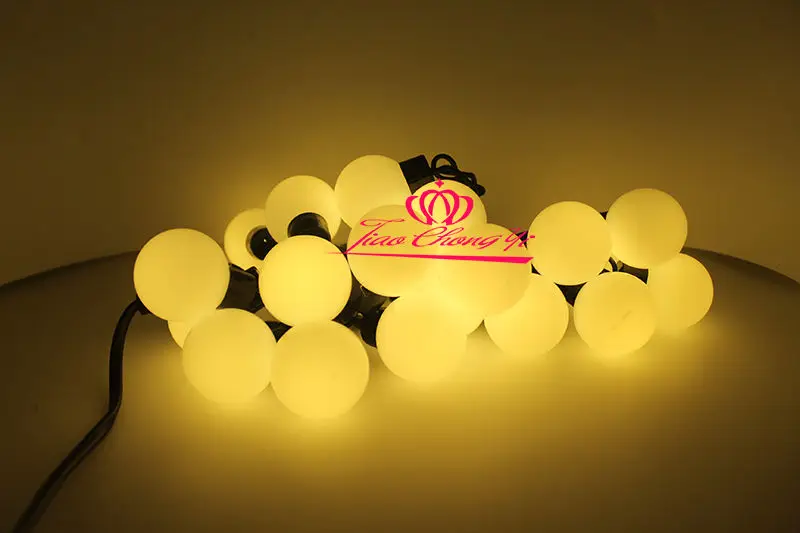 Рождественская светодиодная гирлянда с большим шариком 4 см 5 м 20