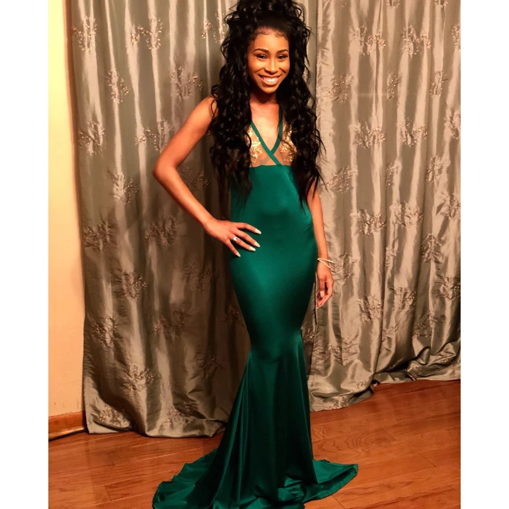 

Sexy Backless Halter Evening Dress New Green Elastic Satin Illusion Gold Lace Charming Mermaid Prom Gowns Robe De Soiree Cheap