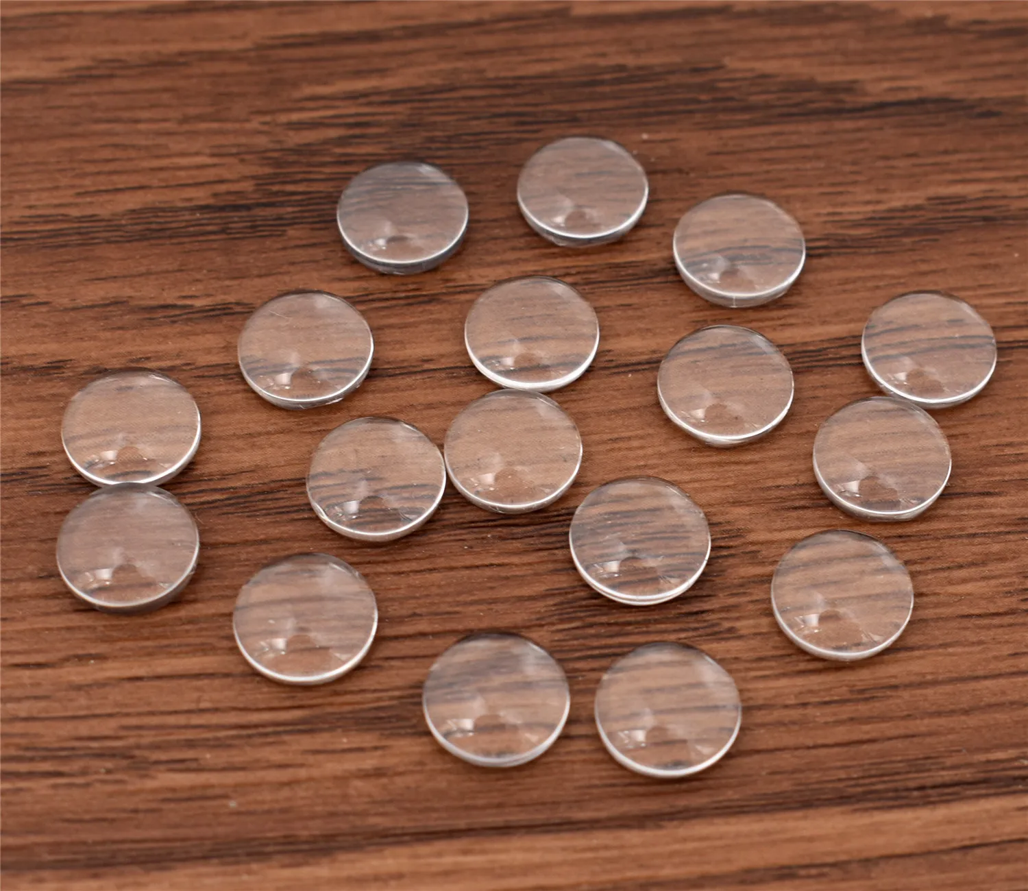 

40pcs/lot 10mm Round Flat Back Tranparent Clear Glass Cabochon Crystal Domed Magnifying for Diy Charm Pendant Jewelry Making