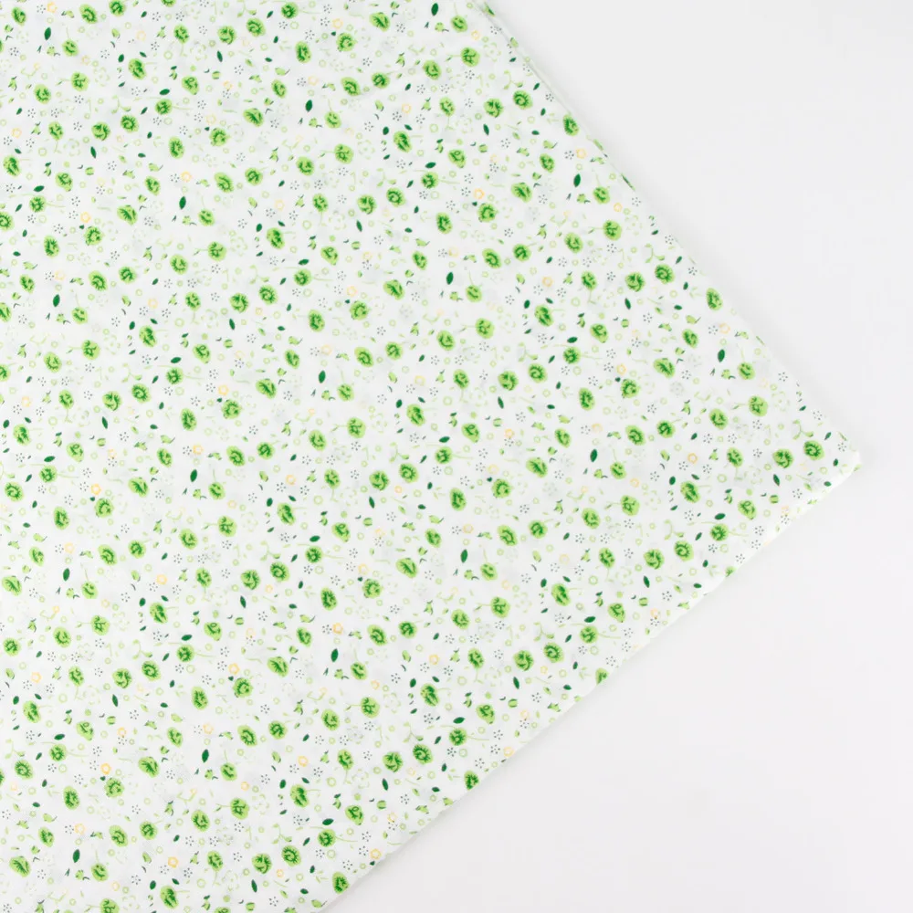0,5 метров ширина 156 см белый фон зеленый цветочный принт простой хлопок ткань для домашнего текстиля пэчворк стеганые ткани 0,5 метров ширина 156 см белый фон зеленый цветочный принт простой хлопок ткань для домашнего текстиля пэчворк стеганые ткани