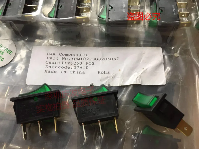 Оригинальный новый 100% CM102J3GS205QA7 клавишный переключатель 3pin 2 шестерни с