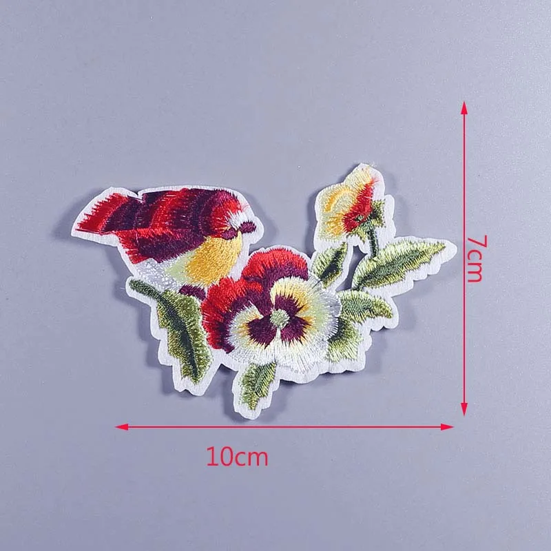 Горячая продажа 1 шт. красный Воробей красивая птица железо на вышитые патч для