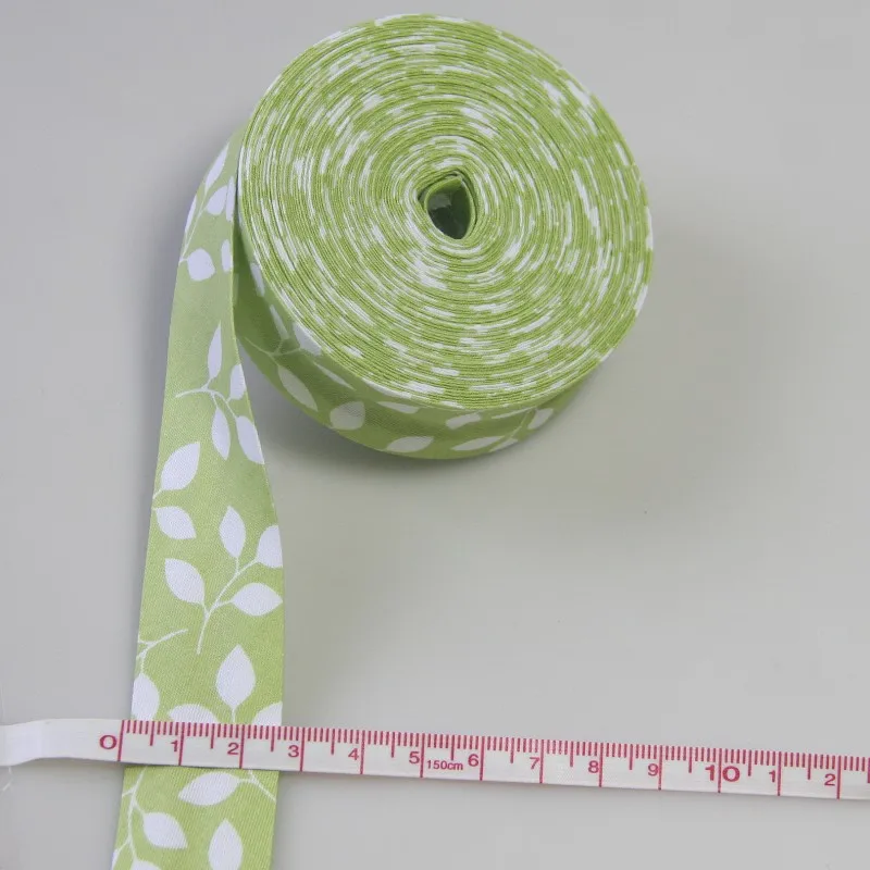 light green leaves Хлопковая косая лента в горошек, в полоску, шотландская клетка с принтом Размер: 25 мм, " 10 метров, хлопковая саржевая ткань со складками - Цвет: light green leaves