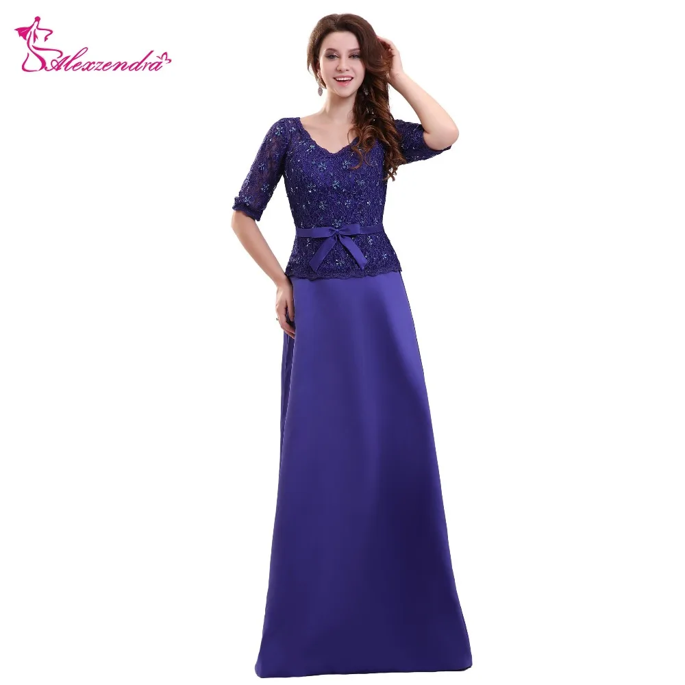 

Alexzendra Blue A Line Double V Neck Long Mother of Bride Dress with Short Sleeves Simple Long Evening Gowns