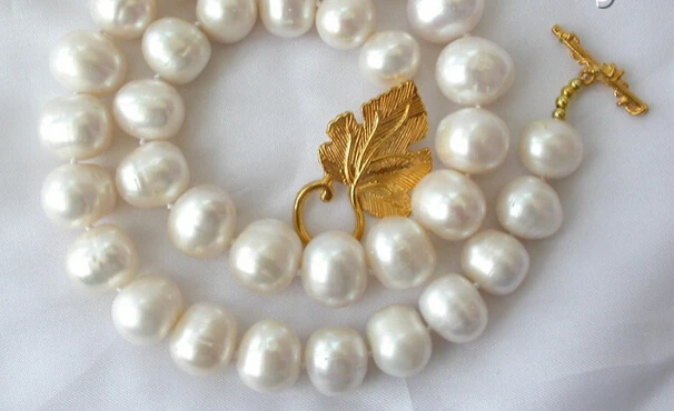 

0002064 stunning big 12-14mm round white freshwater cultured pearl necklace AAA