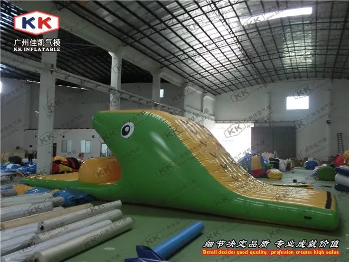 ПВХ герметичной плавающей Акула водная горка надувная aqua fun игры для продажи|slide