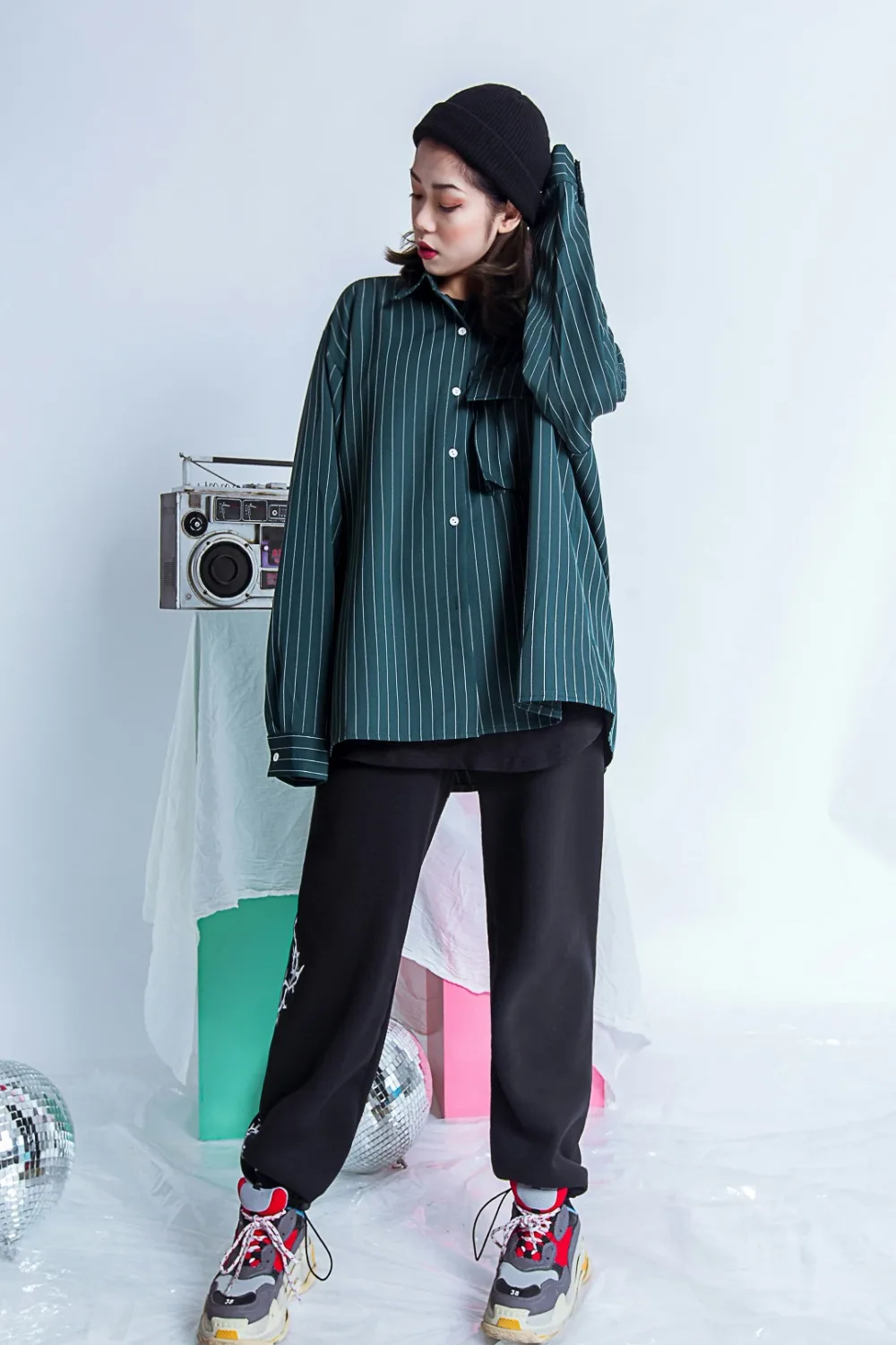 Стильная рубашка в клетку большие свободные рубашки с длинным рукавом BF на весну