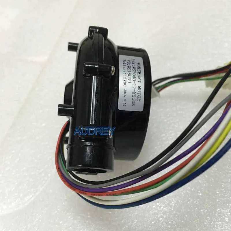 Высокоскоростной микро бесщеточный вентилятор постоянного тока 70*40 мм 12