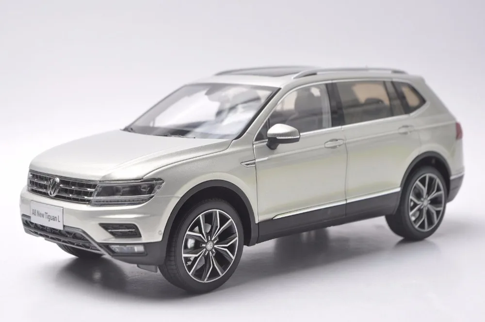 1:18 литая под давлением модель для Volkswagen VW Tiguan L Серебряный внедорожник игрушечный автомобиль миниатюрная Коллекция подарков