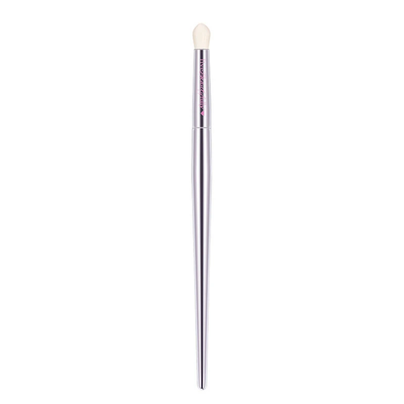 Кисть для теней It Cosmetic Tip серебристая хромированная синтетическая коническая