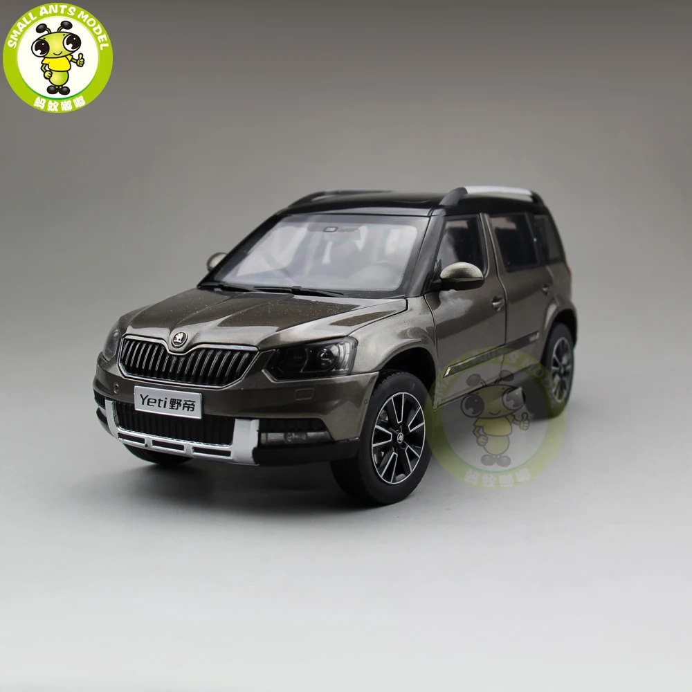 1/18 Skoda Yeti SUV литая модель металлическая модель автомобиля SUV Подарочная коллекция хобби темно-коричневый