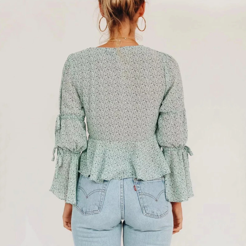 Зеленый романтический цветочный принт Кнопка шифоновый топ летний рукав-клеш