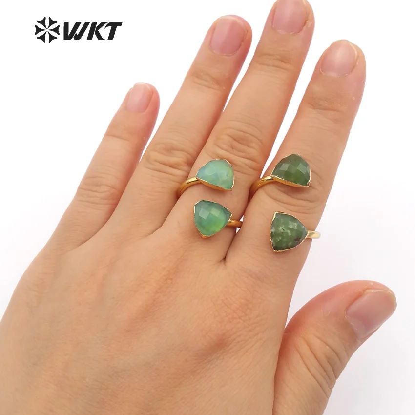 WT-R317 WKT Wholesale Natural Chrysoprase Stone In Triangle Shape Faceted Green With Gold Trim For Women Dainty Ring | Украшения и