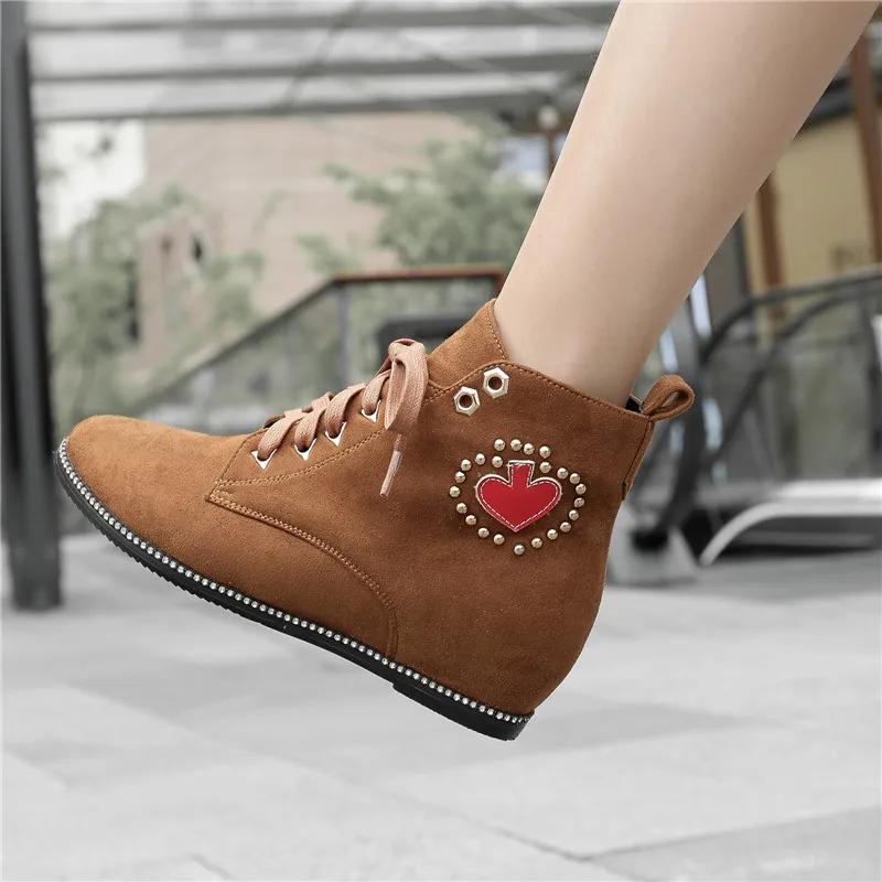 YMECHIC модные сердца с заклепками дизайн скрытый высокий каблук желтые черные на