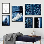 Настенная картина с голубыми морскими рыбками, цветами, девушкой, плаванием, Картина на холсте, скандинавские плакаты и принты, настенные картины для декора гостиной