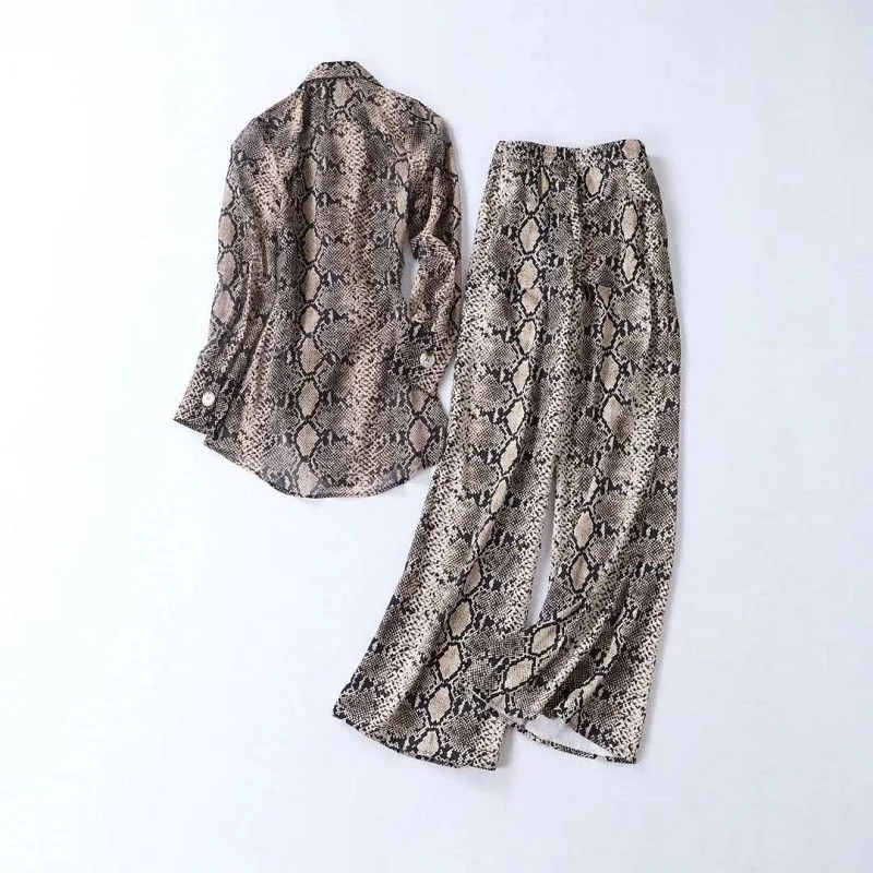 Two Piece Set 2019 Spring Summer Fashion Pant Suit Women Sexy Wild Pattern Long Sleeve Shirt+Full Length Female Suits |