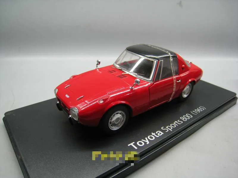 IXO 1/24 масштабная модель автомобиля игрушки TOYOTA SPORTS 800 Литые металлические модели