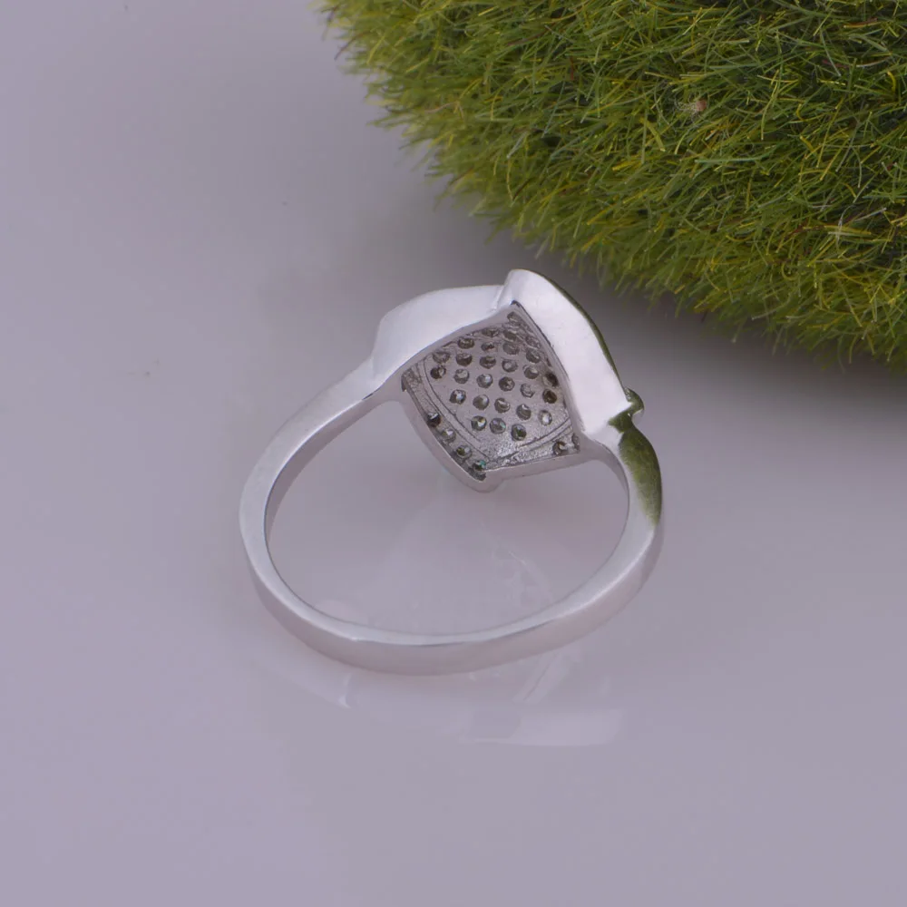 Кольцо женское посеребренное с микро-вставкой в готическом стиле | Украшения и