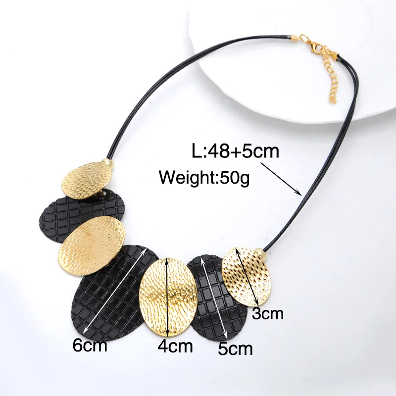 Очаровательное женское ожерелье из искусственной кожи с черными овальными