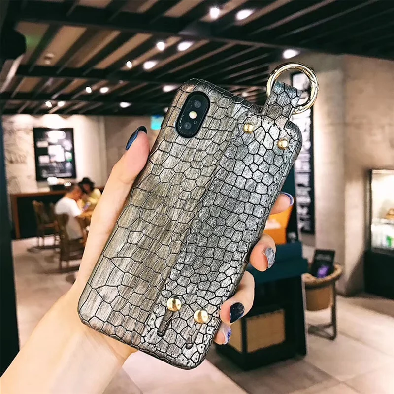 Luxury Crocodile Texture Leather Phone Case for iPhone X XS Max XR 6 6S 7 8 Plus Wrist Strap Protective Cases Back Cover Fundas |