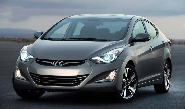Bi-xenon HID фары для Hyundai Elantra Avante MD 8 2011-2013 с светодиодный дневные ходовые огни |