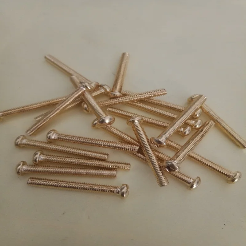 Бесплатная доставка круглая головка латунный медный винт/Phillips pan машины винт M3 * 4
