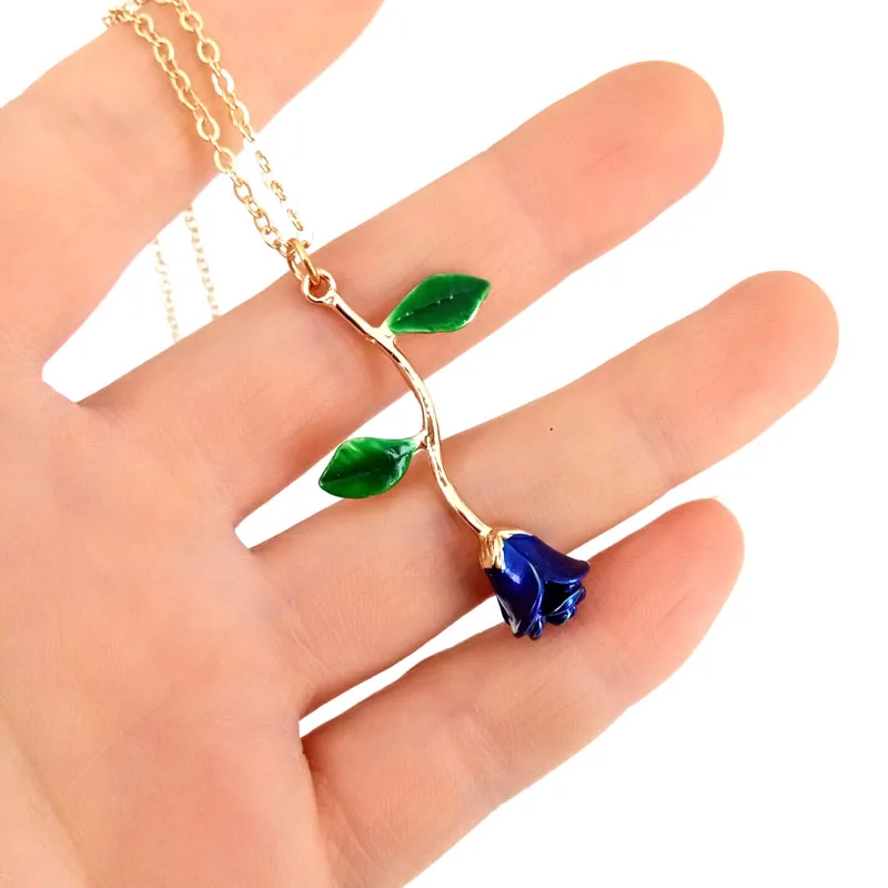 

Ожерелье с подвеской в виде розы красного, черного, розового, синего цветов