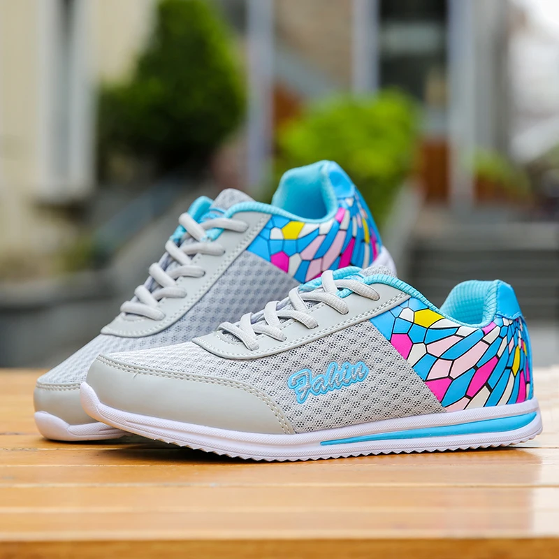 2018 New Spring Women Mesh Running Shoes for Breathable Network Soft Sole Light Outdoor Flat Sneakers | Спорт и развлечения