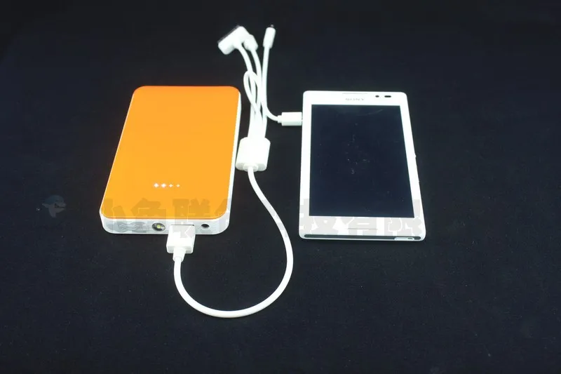 12 В автомобиля Батарея Зарядное устройство Auto Перейти Starter Multi-Функция мобильного