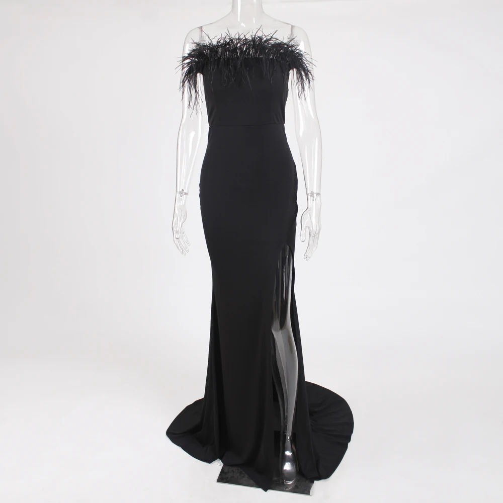 Черное кожаное платье без бретелек облегающее вечернее с раздельными передними