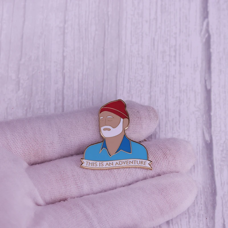 Значок Zissou|Броши| |