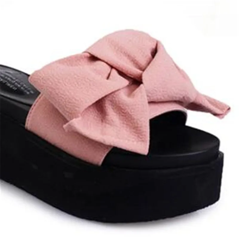 Женские пляжные шлепанцы FeiYiTu летние на танкетке с цветами модные повседневные