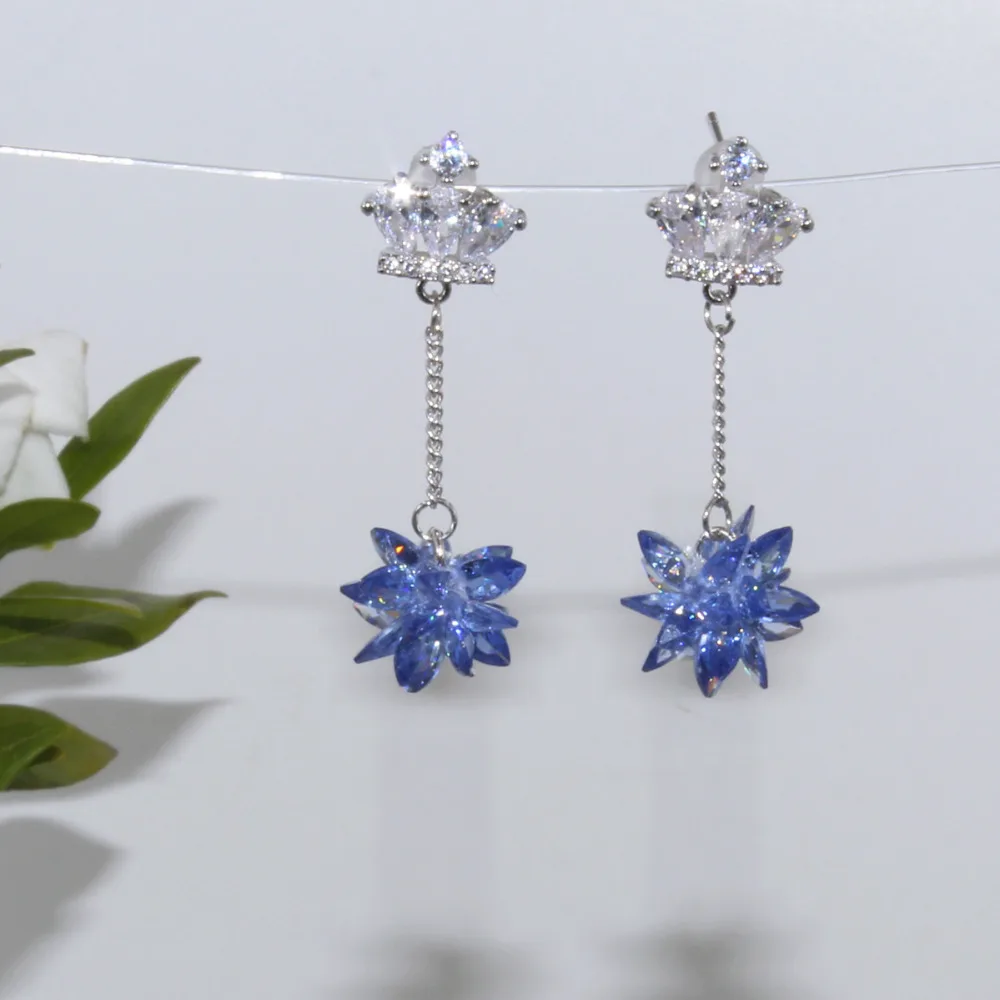 

2018 hot crown +AAA cubic zirconia super bright ice ball charm Earring FOR girl / color optional HHE-013